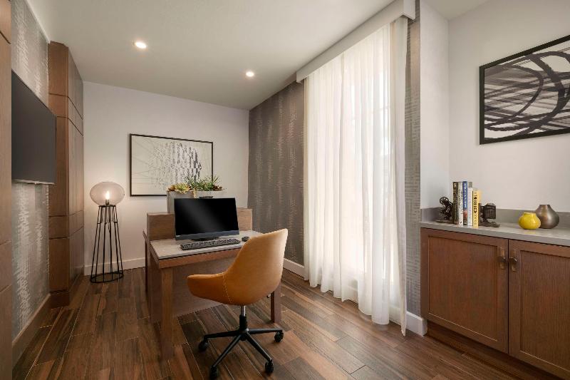 בית מלון כפרי Hyatt Place Santa Barbara