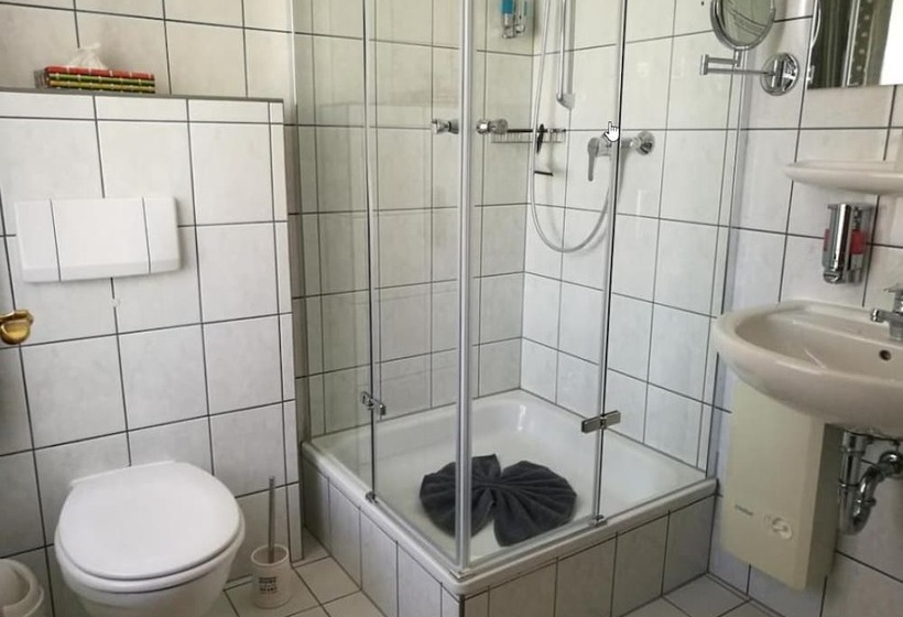 Отель Pension Am Kurpark