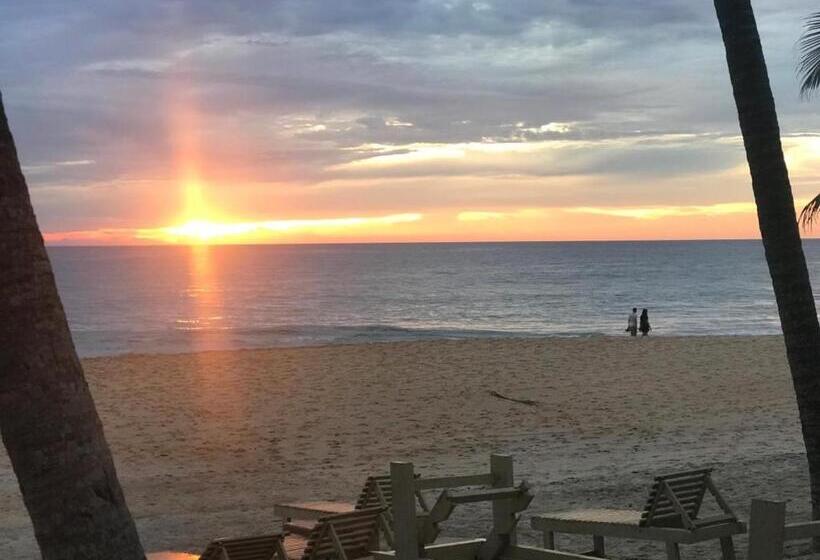 Отель Shenora Beach Resort