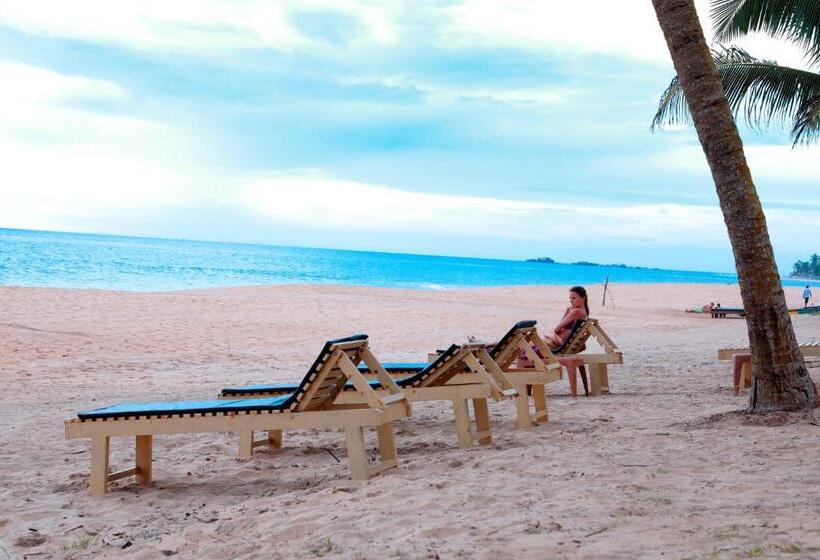 Отель Shenora Beach Resort