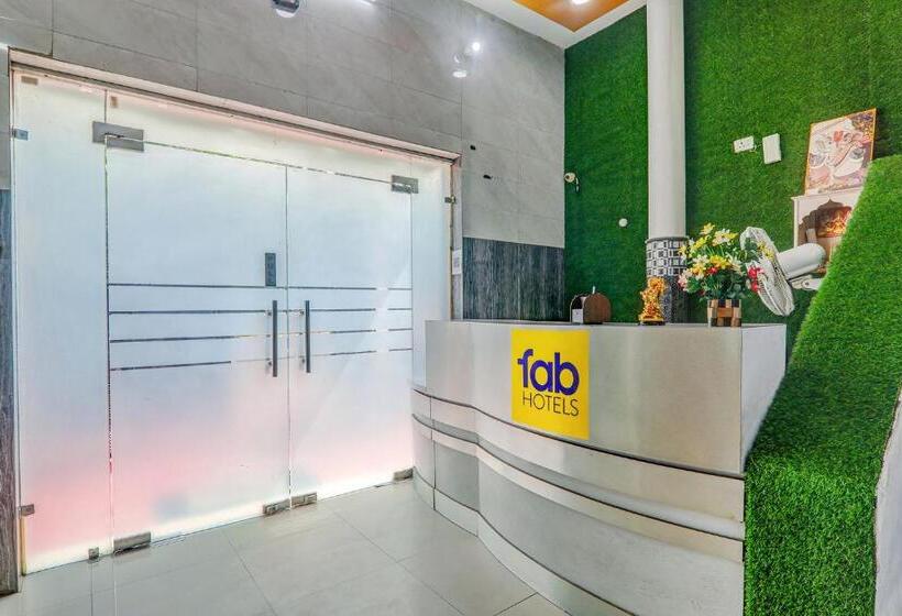 בית מלון כפרי Fabexpress Jmd Inn