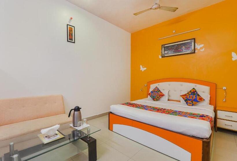 בית מלון כפרי Fabexpress Jmd Inn