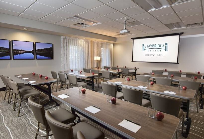 호텔 Staybridge Suites   Wisconsin Dells   Lake Delton, An Ihg
