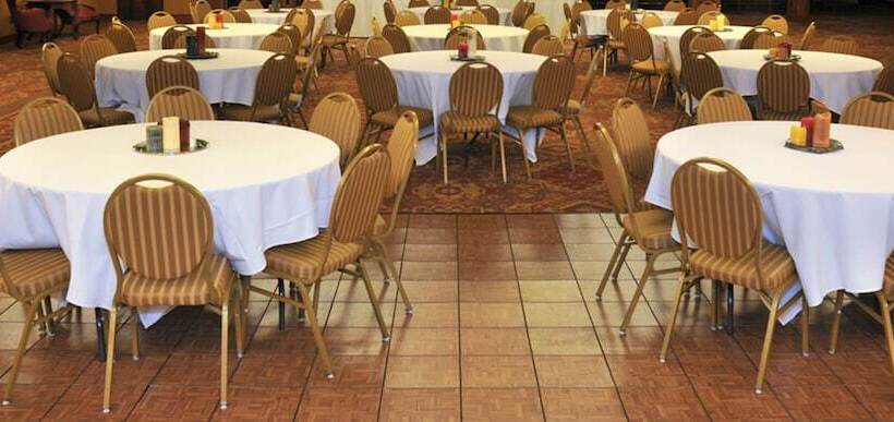 בית מלון כפרי Staybridge Suites   Wisconsin Dells   Lake Delton, An Ihg