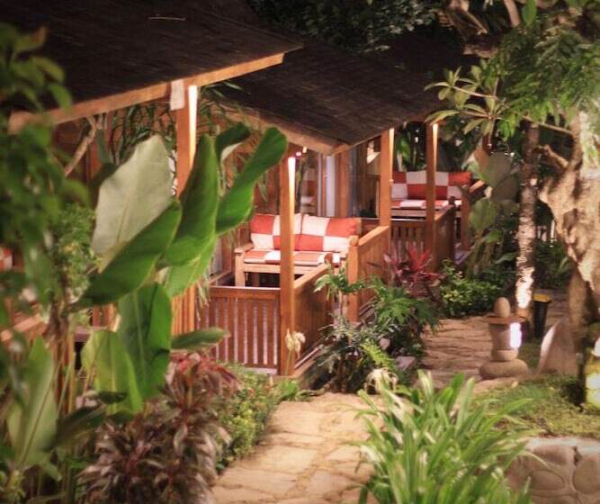 ホテル Taulan Villa By Social Hideout