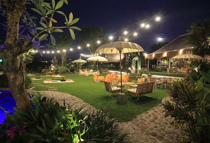 ホテル Taulan Villa By Social Hideout