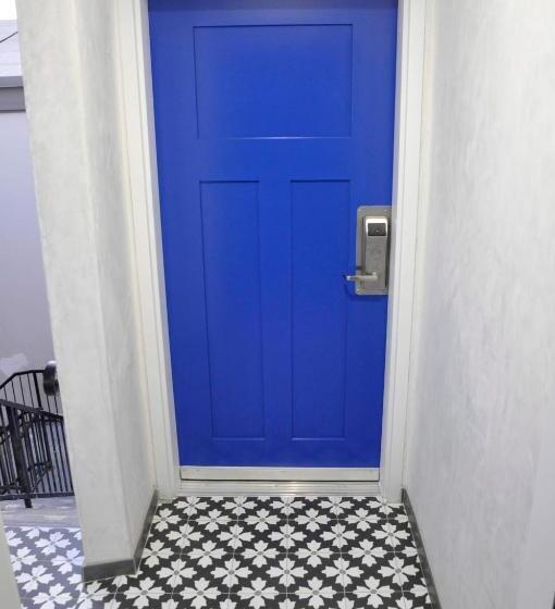 فندق The Belmont Shore Inn