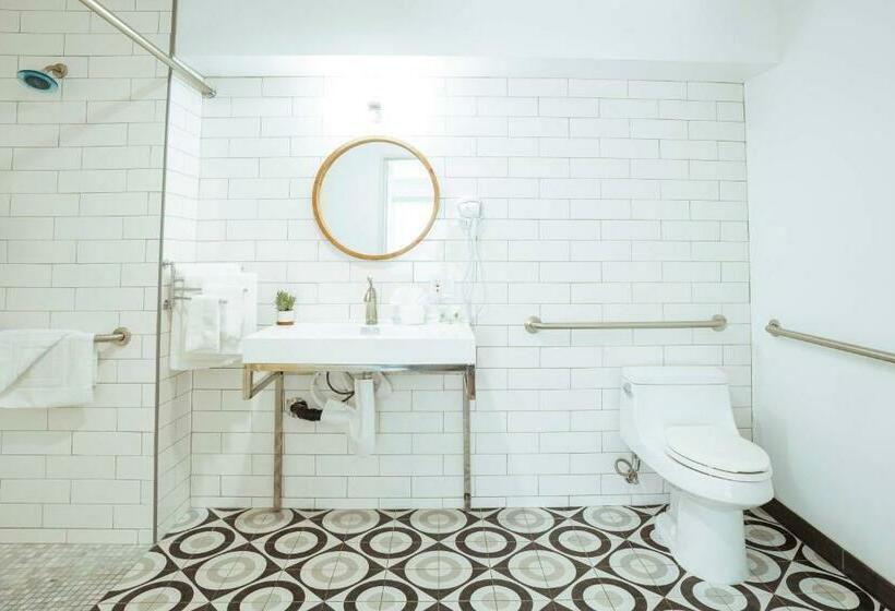 فندق The Belmont Shore Inn