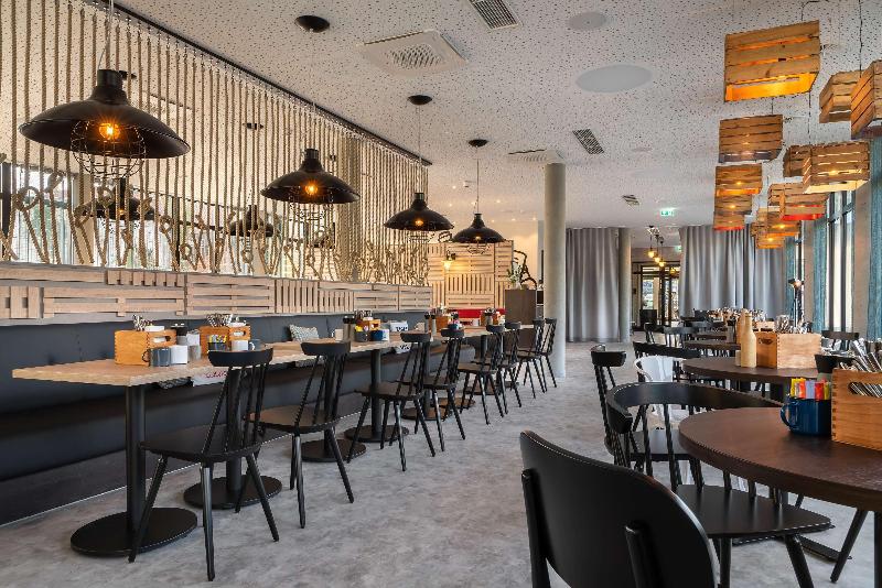 Отель Holiday Inn   The Niu, Keg Hamburg Ost, An Ihg