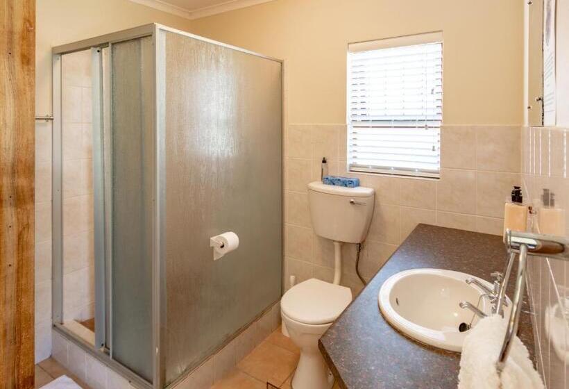 펜션 Antiqua Guest House