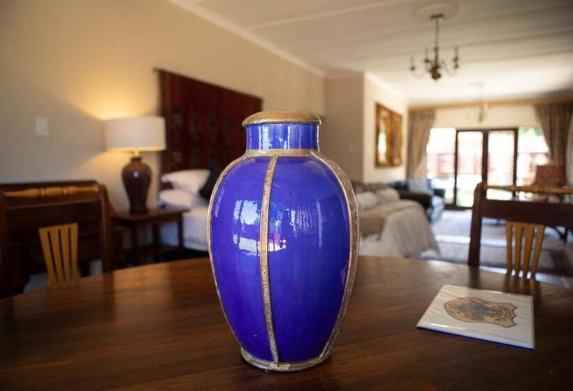 펜션 Antiqua Guest House