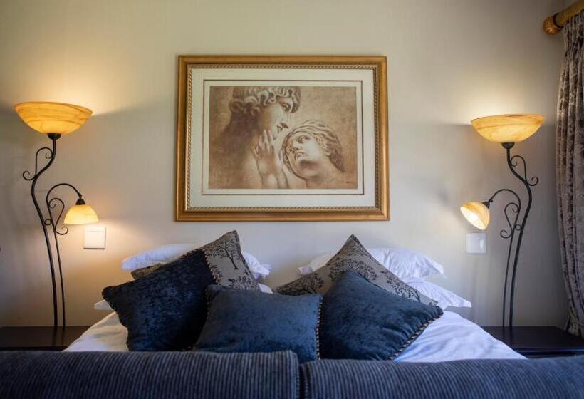 펜션 Antiqua Guest House