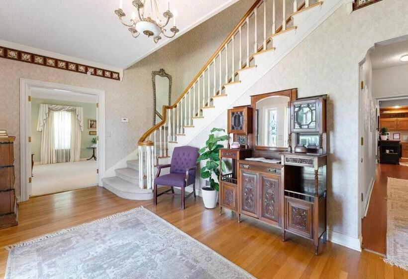 Presidents House B & B