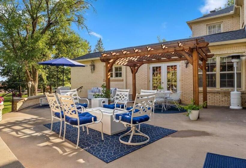 Presidents House B & B