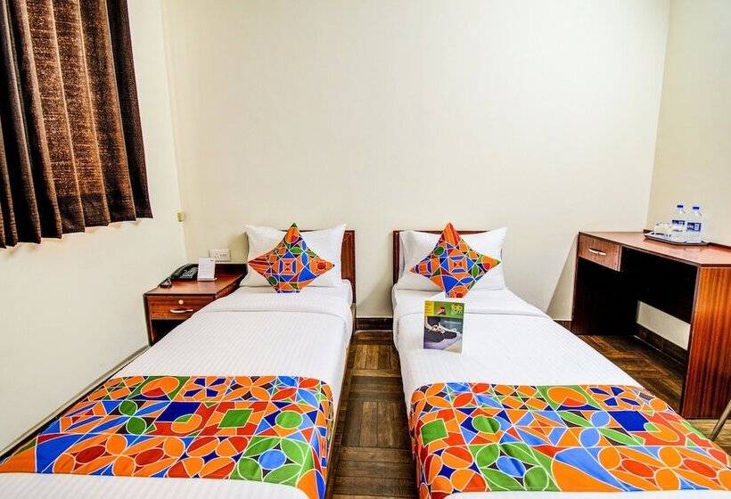 בית מלון כפרי Fabexpress The Grand Renato Suites