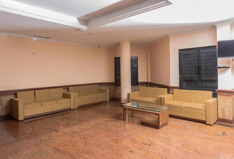 فندق Kallada Golden