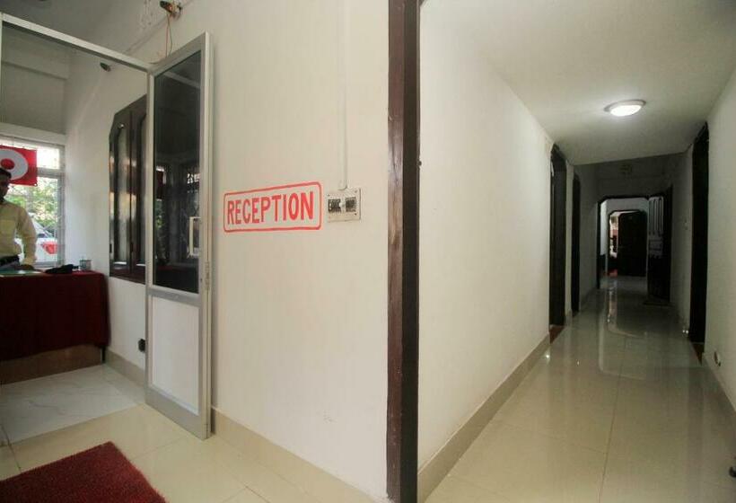 ホテル Oyo 12992 Prince Lodge