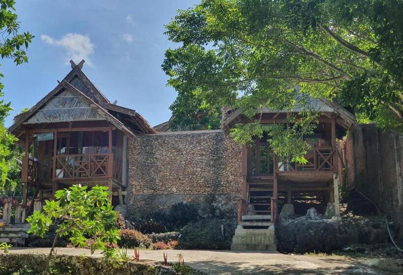 בית מלון כפרי Scuba Republic Beach Bungalows