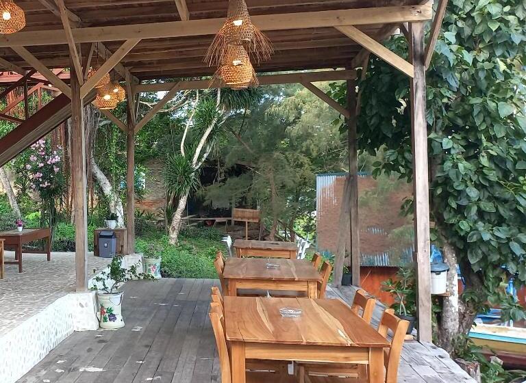 בית מלון כפרי Scuba Republic Beach Bungalows