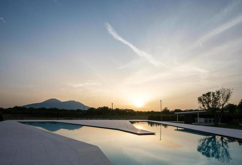 בית מלון כפרי Secret Garden Resort & Spa