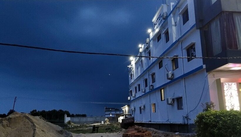 酒店 The Royal Buddha