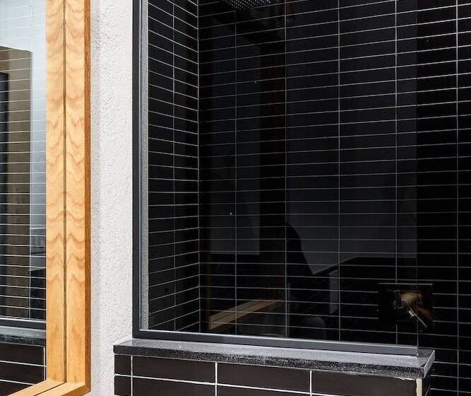 Lokal Hotel Fishtown