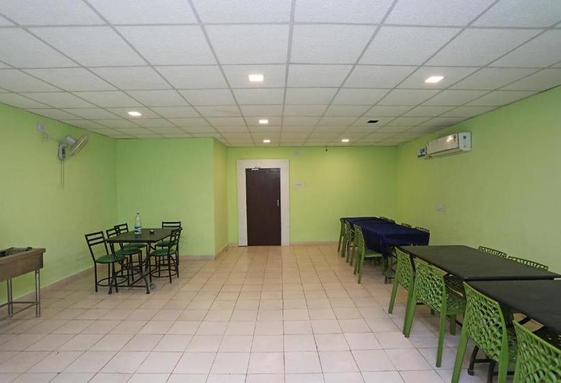 Oyo 23024 Hotel Cinnamon