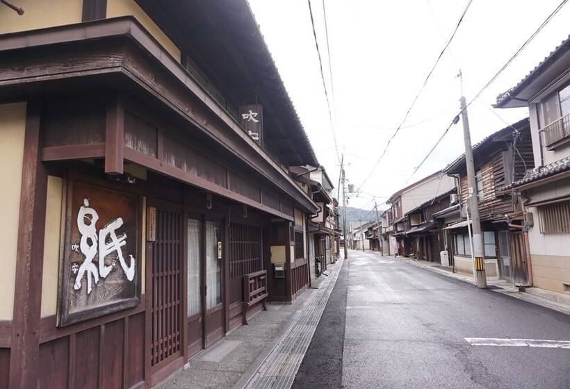 بنسيون Guesthouse Obama21:00   Hostel