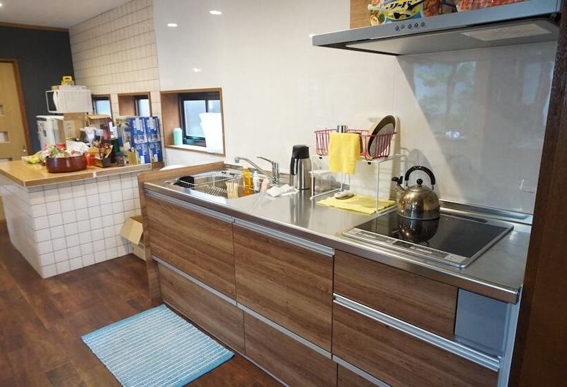 بنسيون Guesthouse Obama21:00   Hostel