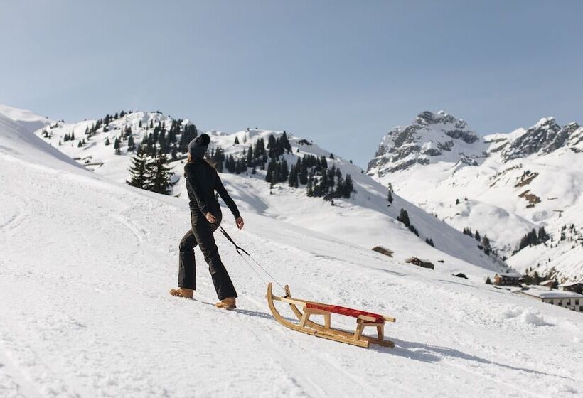 منتجع Alpenparks Hotel & Apartment Arlberg Warth Mit Pool