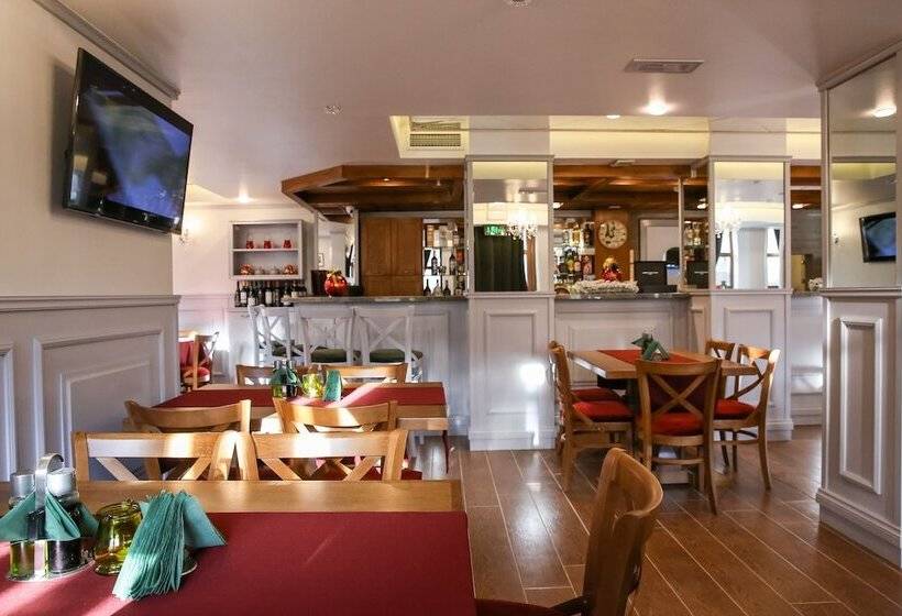 Отель 7 Pools Spa Boutique