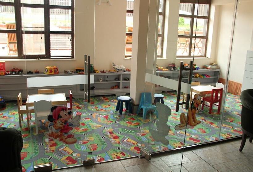 Отель 7 Pools Spa Boutique