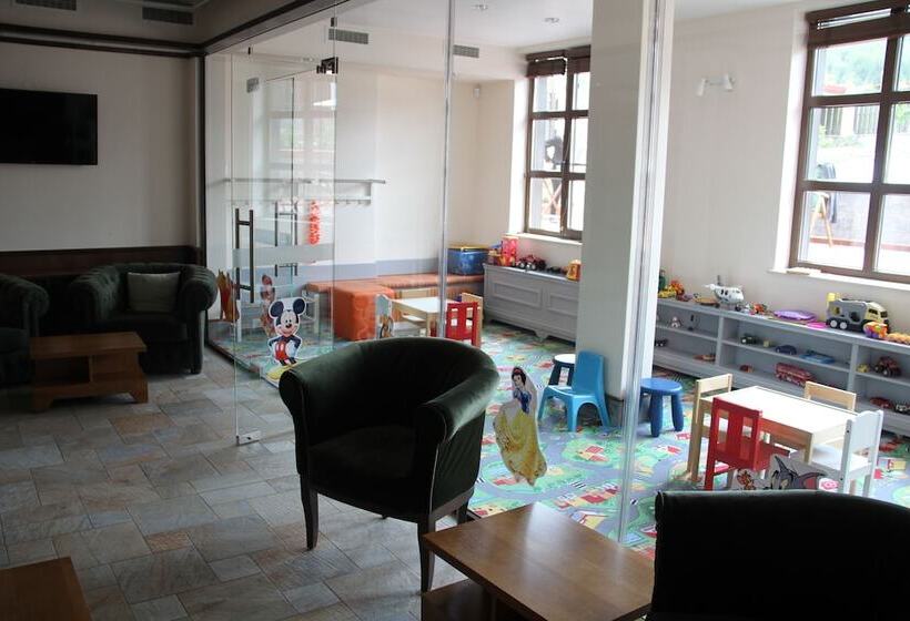 Отель 7 Pools Spa Boutique