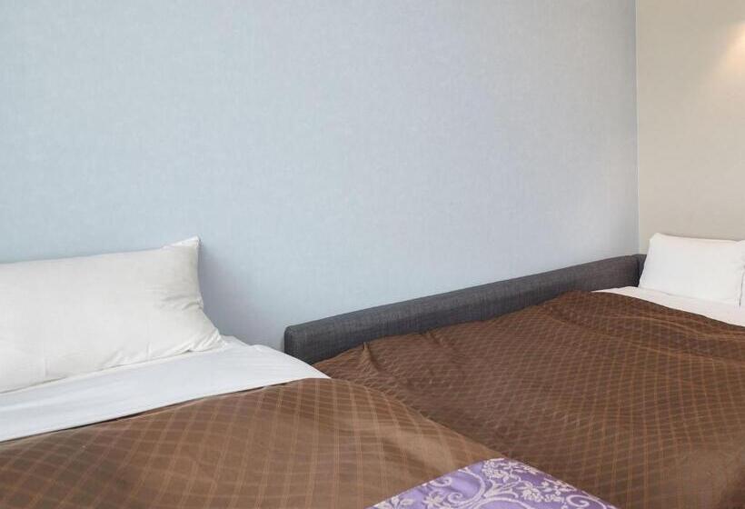 فندق صغير ミチ旅ホテル 読谷