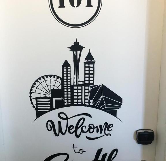 ユースホステル The Art Inn Seattle