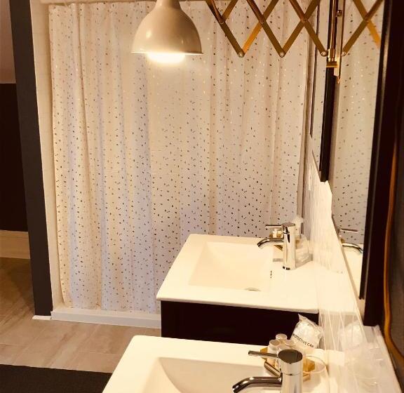 ユースホステル The Art Inn Seattle