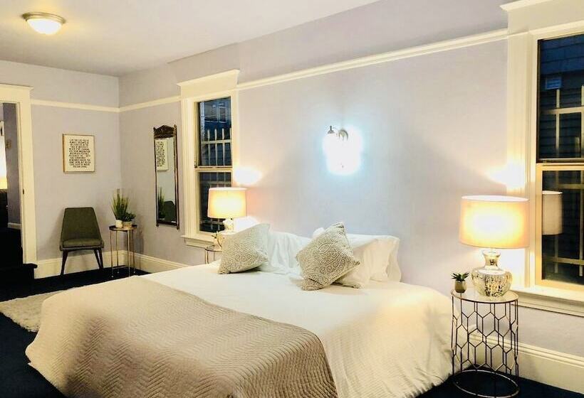 ユースホステル The Art Inn Seattle