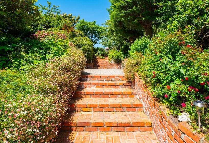 Bed and Breakfast The Ocean Breeze Suites