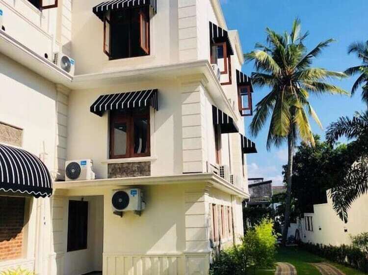 فندق Forever City