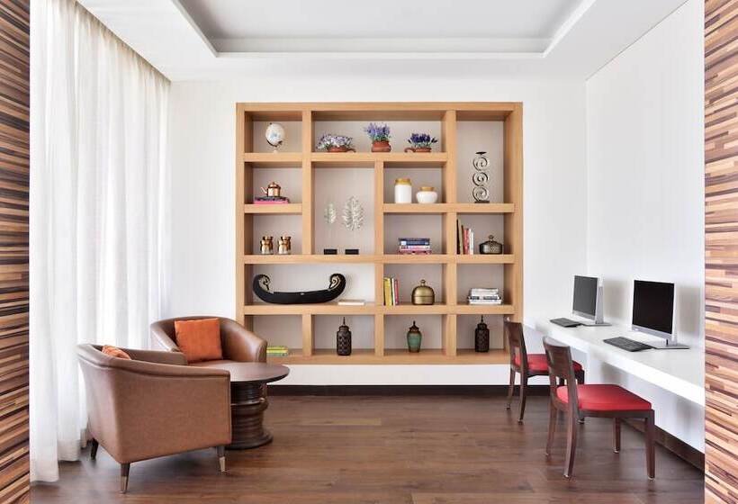 هتل Four Points By Sheraton Kochi Infopark