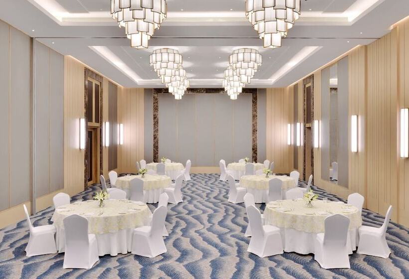 هتل Four Points By Sheraton Kochi Infopark