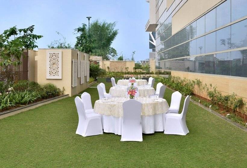 هتل Four Points By Sheraton Kochi Infopark