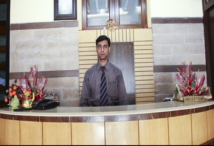 هتل Pushpak International