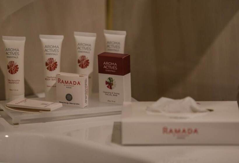ホテル Ramada By Wyndham Nigde
