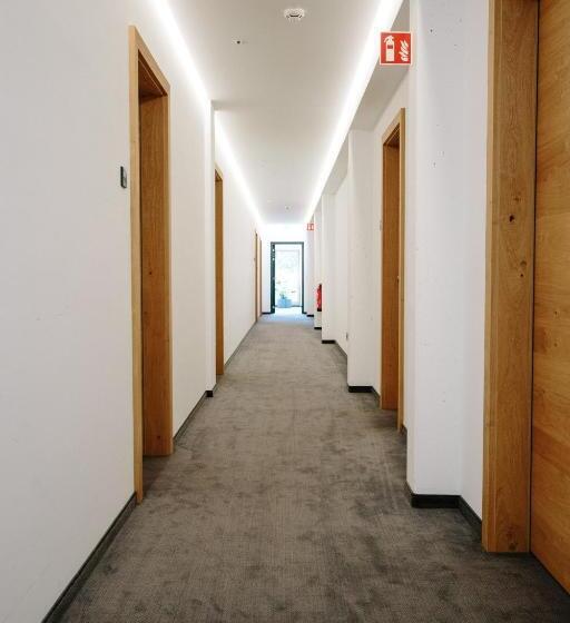 ホテル Tannenhaus