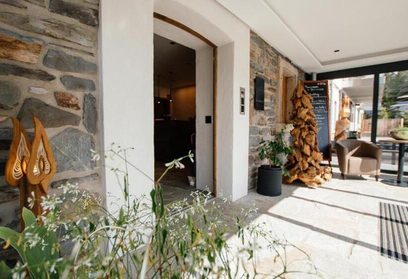 ホテル Tannenhaus