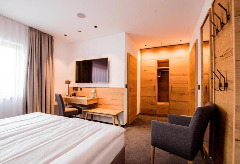 ホテル Tannenhaus