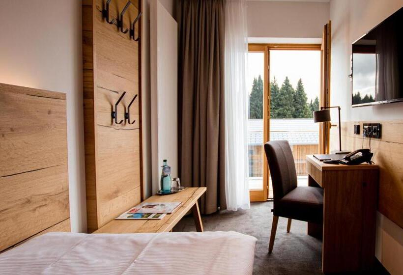 ホテル Tannenhaus