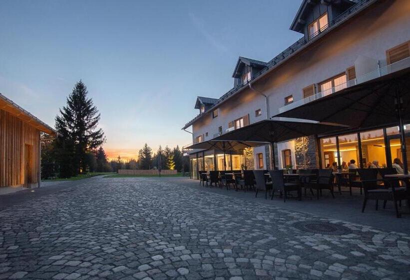 ホテル Tannenhaus