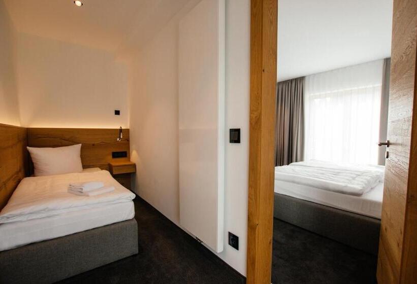 ホテル Tannenhaus